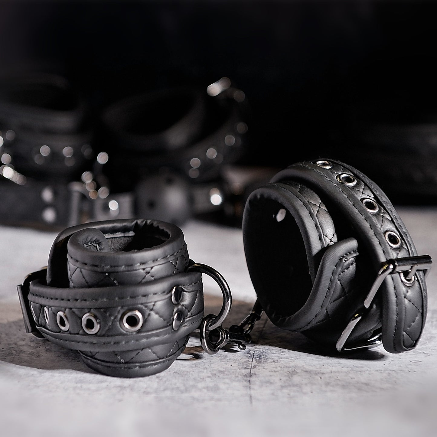 Adam & Eve EVE'S FETISH DREAMS WRIST CUFFS BLACK