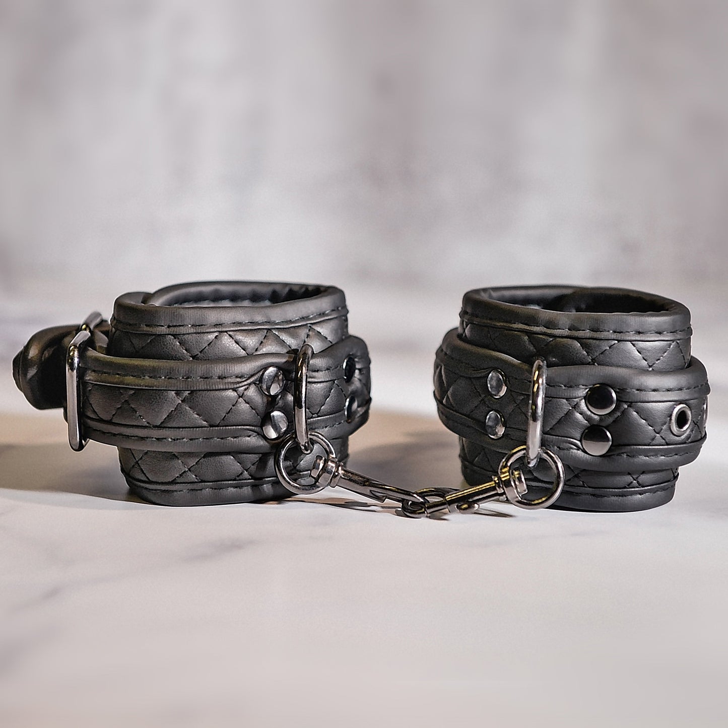 Adam & Eve EVE'S FETISH DREAMS WRIST CUFFS BLACK